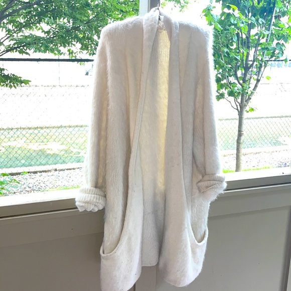 Anthropologie Sweaters - Oversized Anthropologie Teddy Bear Cardigan